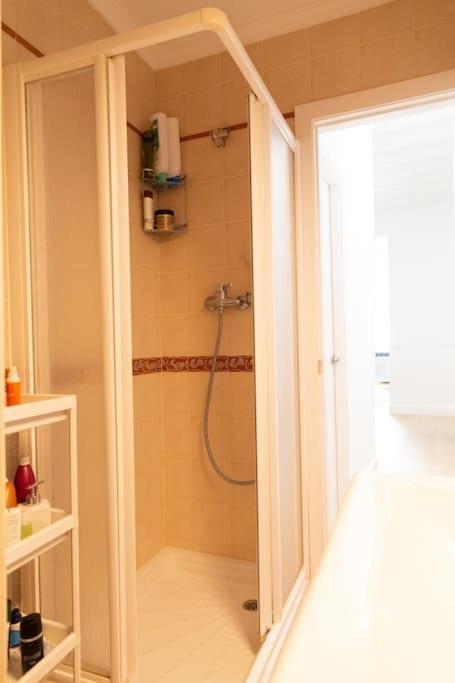 Apartamento Tanguillo By Gades Gestion Cádiz Exterior foto
